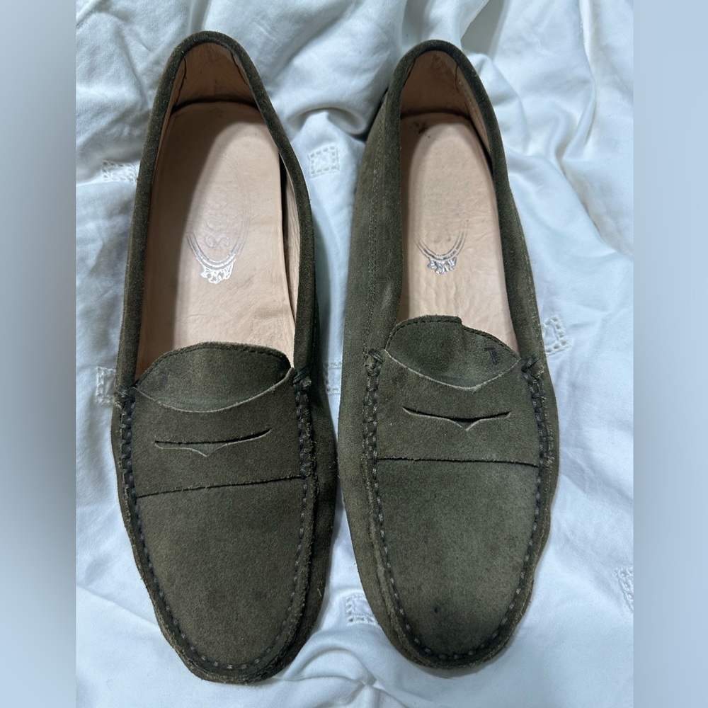 Tod’s Suede Gommino Driving Loafers size EU 38.5 US 7.5/8